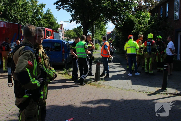 Hulpdiensten groots ingezet voor brandende werkplaats bij fietsenwinkel