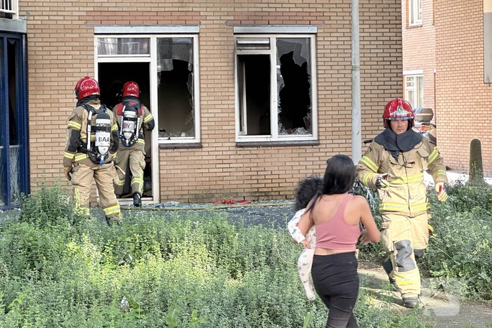Brand in flatwoning snel onder controle