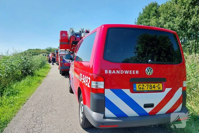 Persoon op scootmobiel belandt in water