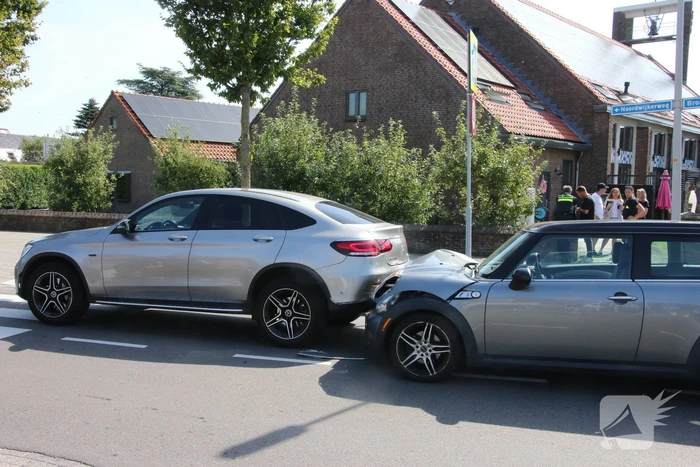 Flinke schade bij kop-staart botsing