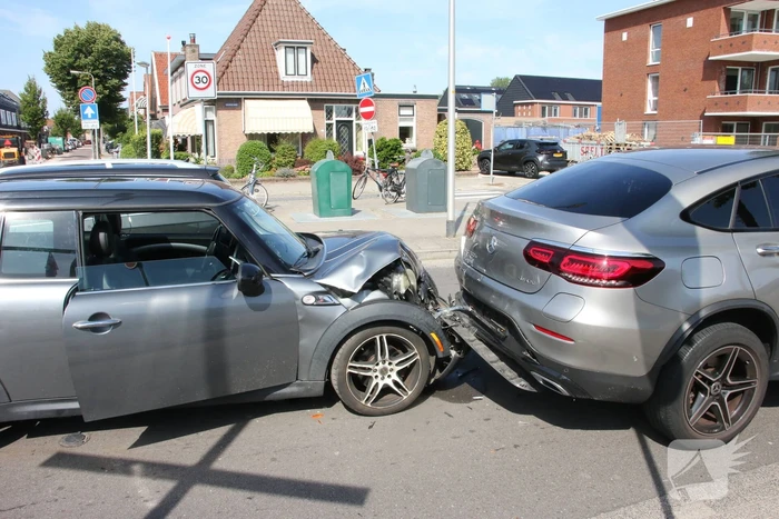 Flinke schade bij kop-staart botsing