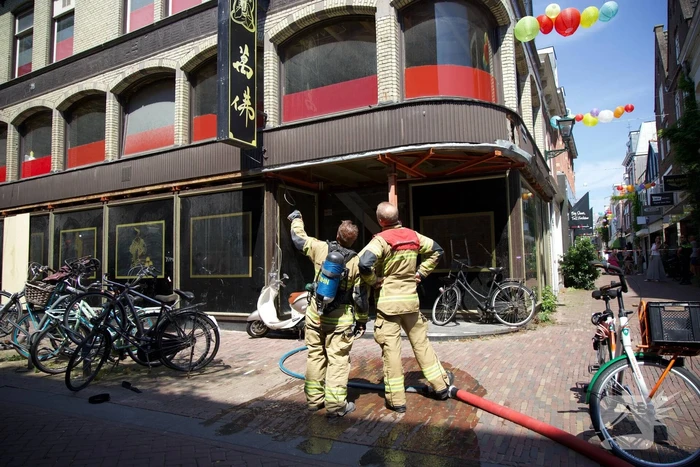 Brandende bouwmaterialen in binnenstad