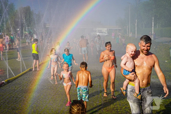 Waterfestijn zorgt voor veel plezier en afkoeling