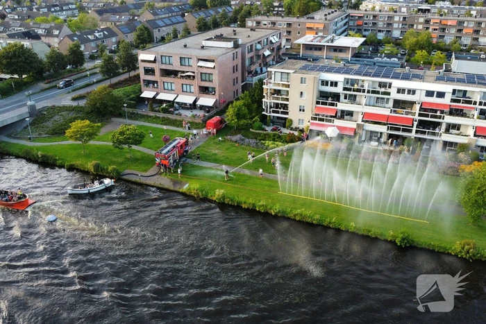 Brandweer zorgt voor vertier en verkoeling
