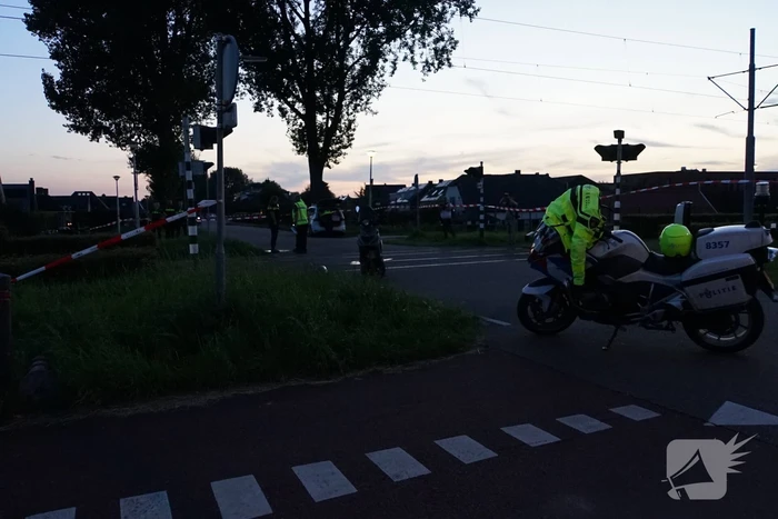 Scooterrijder zwaargewond bij aanrijding met tram