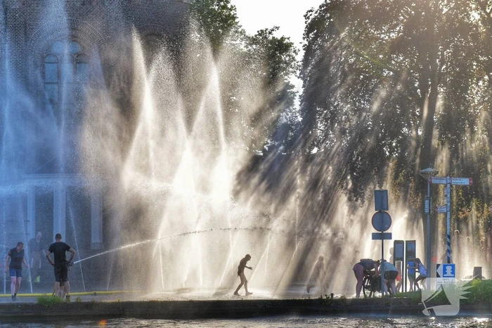 Brandweer zorgt voor verkoeling en plezier
