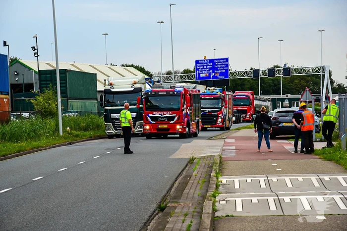 Veel rookontwikkeling bij grote brand bij Reachtracker