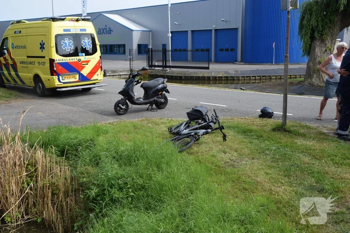 Scooter en fietser veroorzaken ongeval