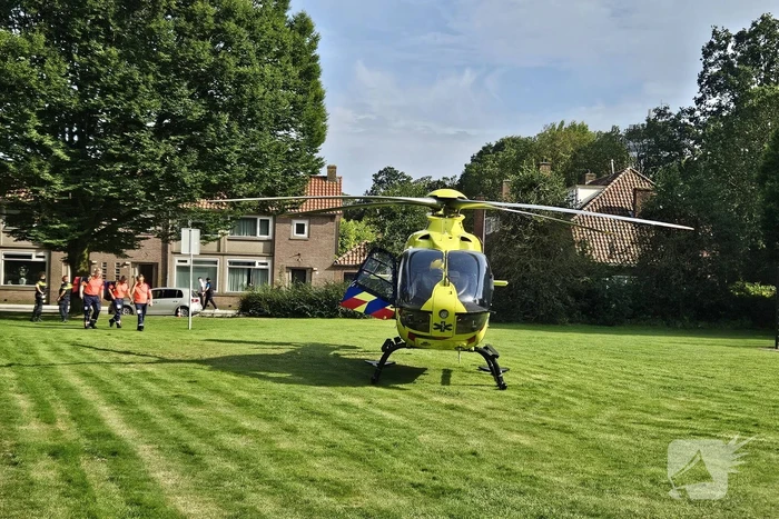 Traumateam landt in woonwijk voor medisch incident