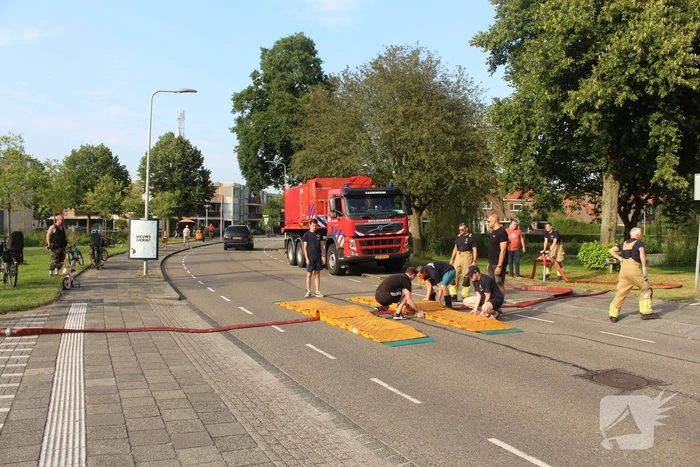 Jong en oud genieten bij waterfestijn