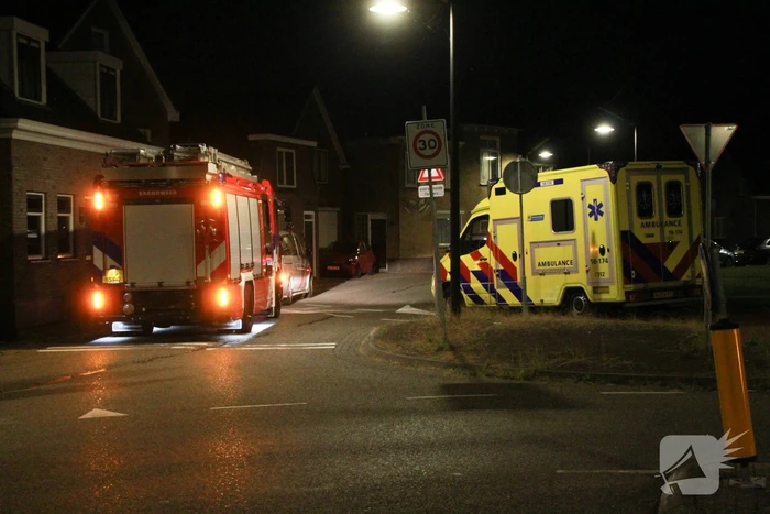 Hulpverleners halen vrouw uit rivier