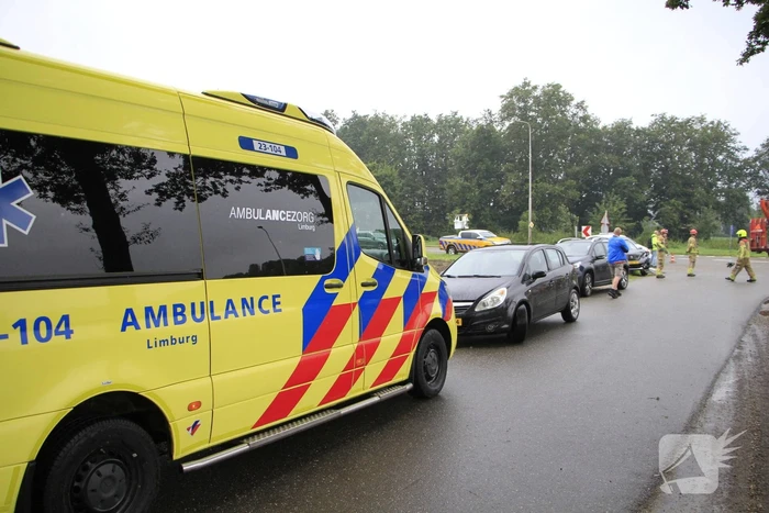 Drie voertuigen betrokken bij ongeval