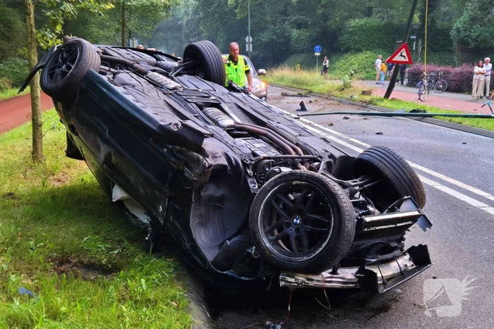Veel schade en persoon gevlucht na ongeval