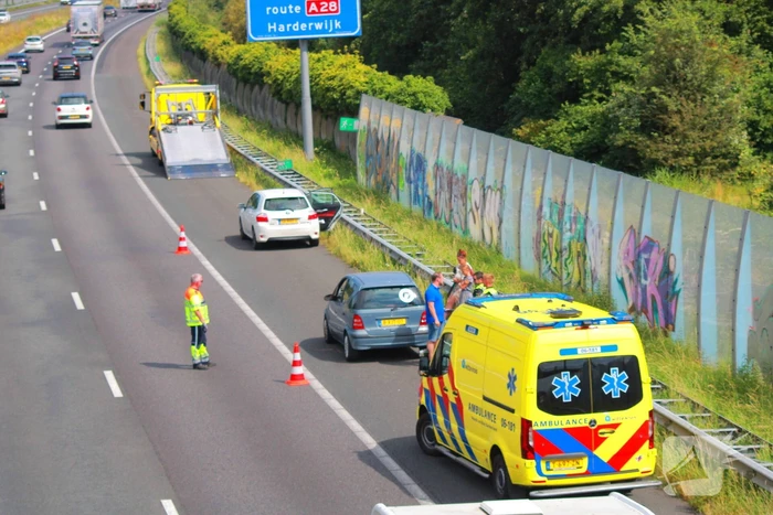Ongeval tussen twee voertuigen op snelweg