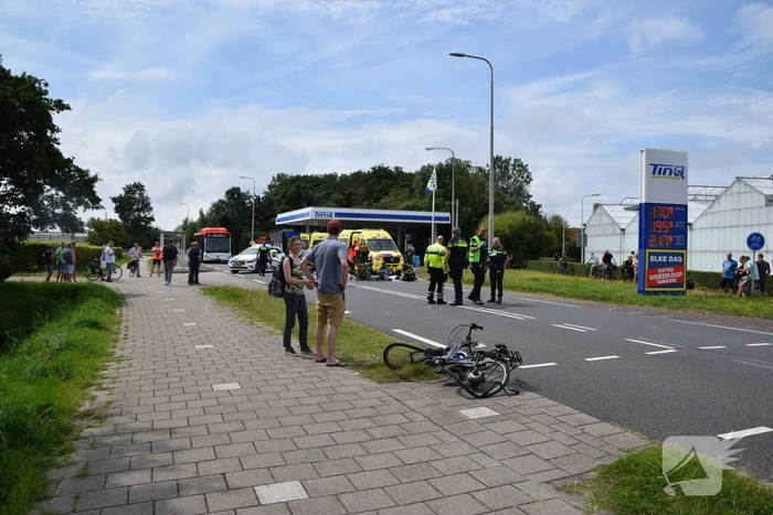 Traumateam ingezet na botsing tussen motorrijder en fietser