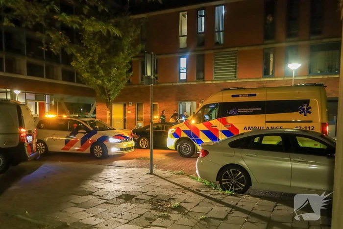 Gewonde bij steekincident in woning