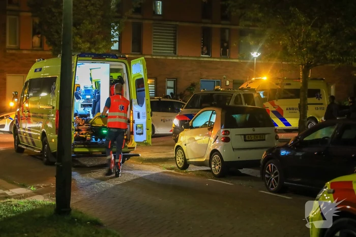 Gewonde bij steekincident in woning