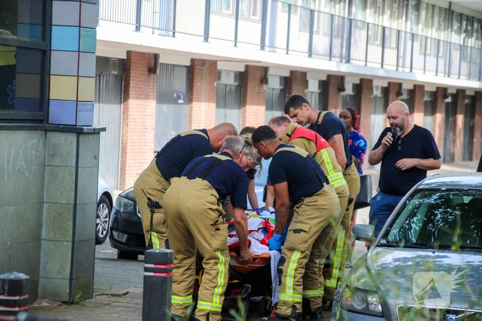 Traumateamingezet bij medische noodsituatie in flatwoning