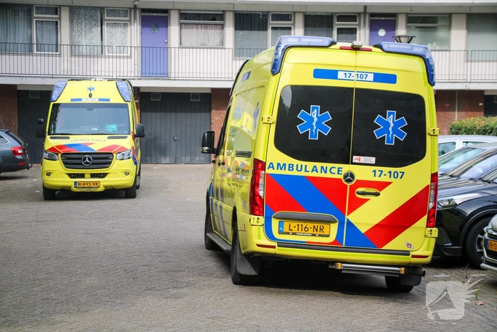 Traumateamingezet bij medische noodsituatie in flatwoning