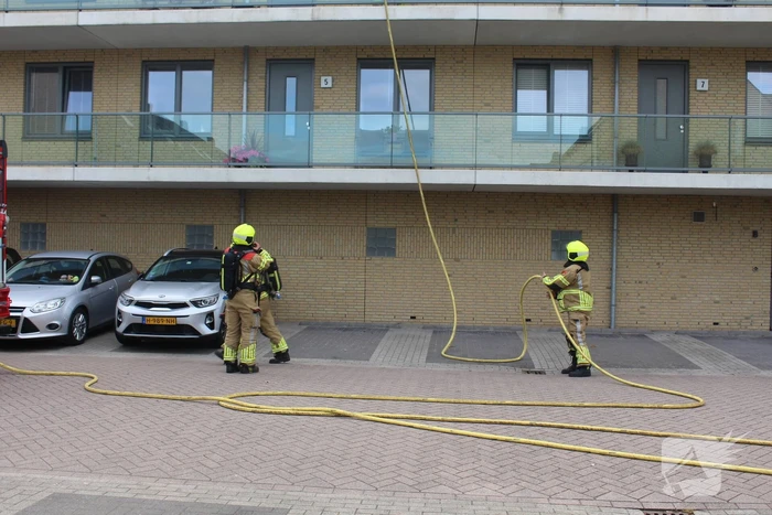Bewoner gewekt nadat brandweer deur openramt wegens vergeten pannetje