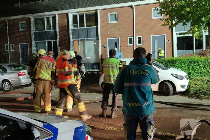 Arrestatieteam haalt brandstichter uit woning
