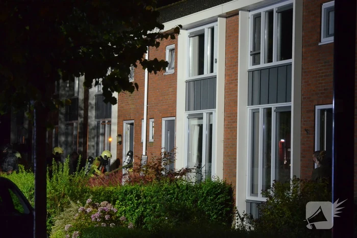 Arrestatieteam haalt brandstichter uit woning