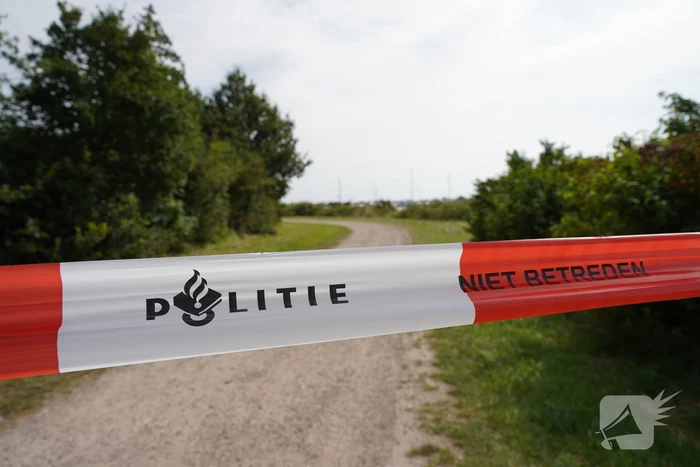 Stoffelijk overschot in water aangetroffen