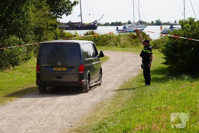 Stoffelijk overschot in water aangetroffen