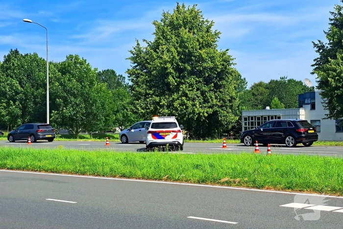 Twee voertuigen beschadigd na botsing