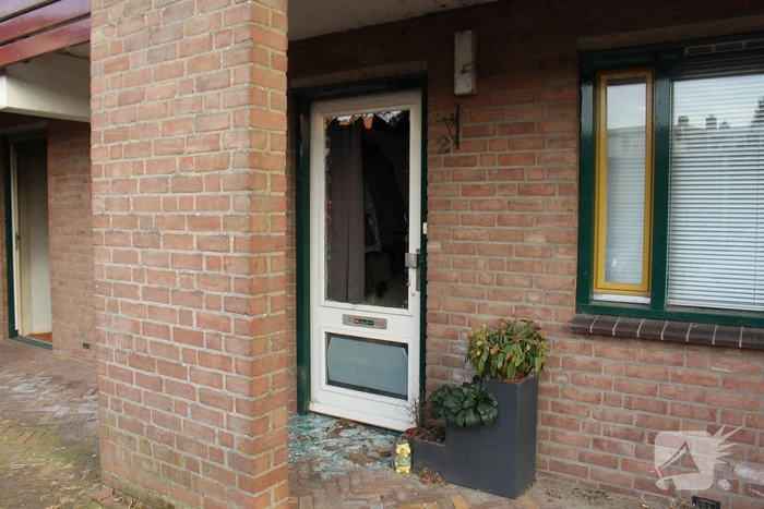 Brandweer ingezet voor uitslaande brand bij appartementencomplex