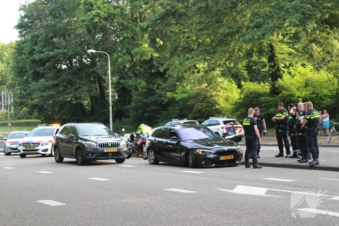 Voertuigen beschadigd tijdens achtervolging na drugsdeal