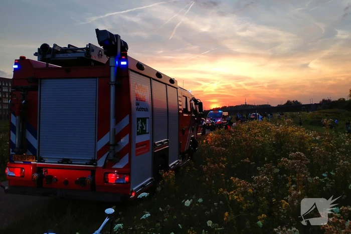 Hulpdiensten ingezet voor twee personen te water