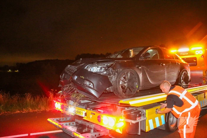 Automobilist belandt in bosschages