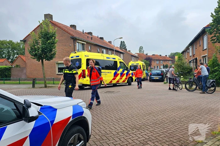 Traumahelikopter landt voor hulp aan baby