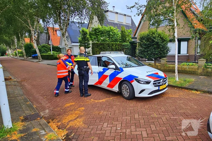 Traumahelikopter landt voor hulp aan baby