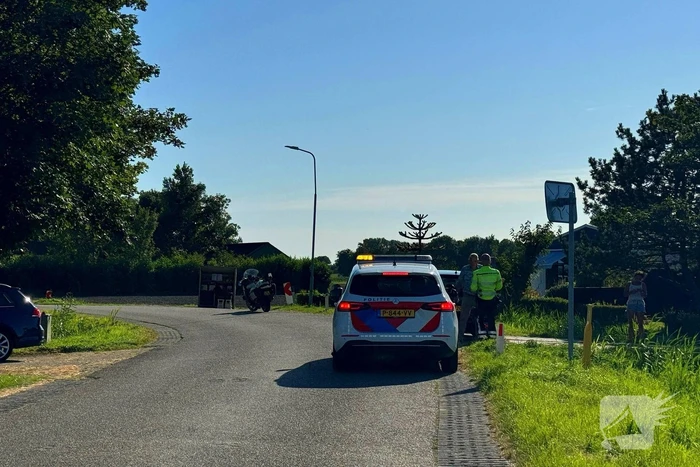 Automobilist verliest macht over stuur en belandt op de kop in sloot