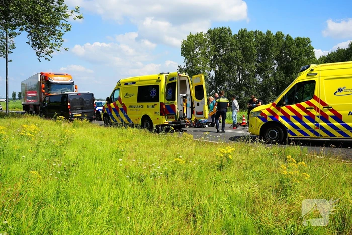 Traumateam ingezet na ongeval met racefietster en bestelbus