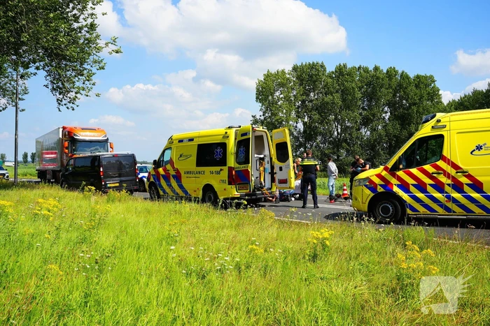 Traumateam ingezet na ongeval met racefietster en bestelbus