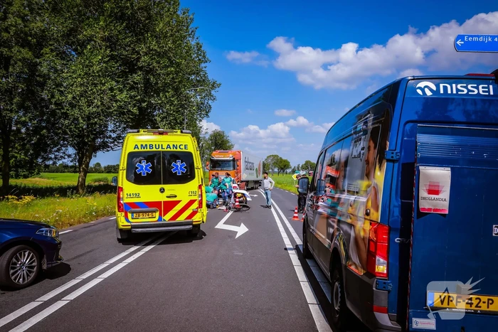 Traumateam ingezet na ongeval met racefietster en bestelbus