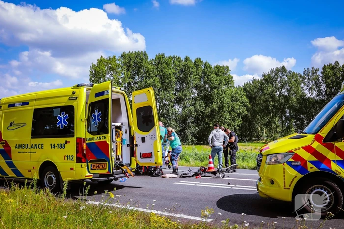 Traumateam ingezet na ongeval met racefietster en bestelbus