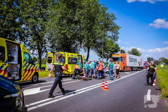 Traumateam ingezet na ongeval met racefietster en bestelbus