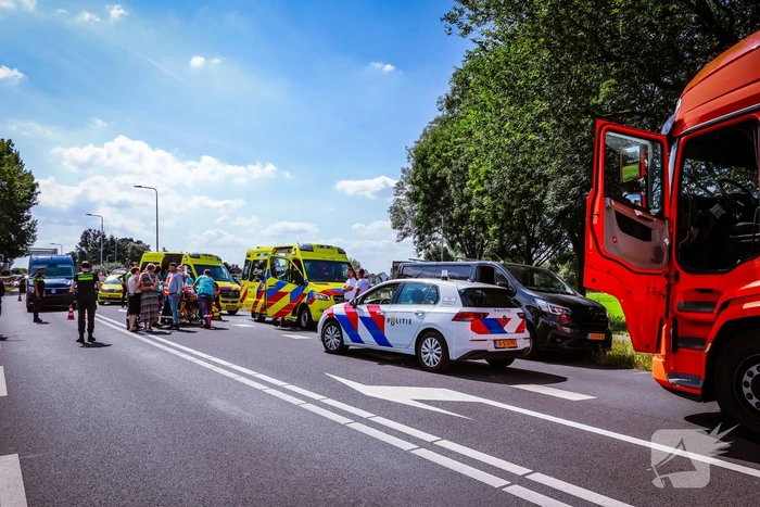 Traumateam ingezet na ongeval met racefietster en bestelbus