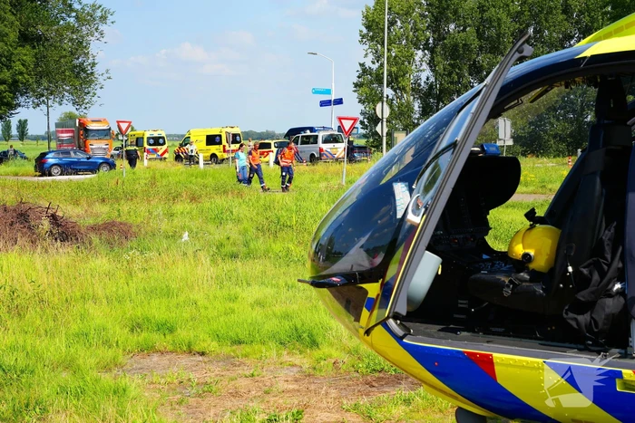 Traumateam ingezet na ongeval met racefietster en bestelbus