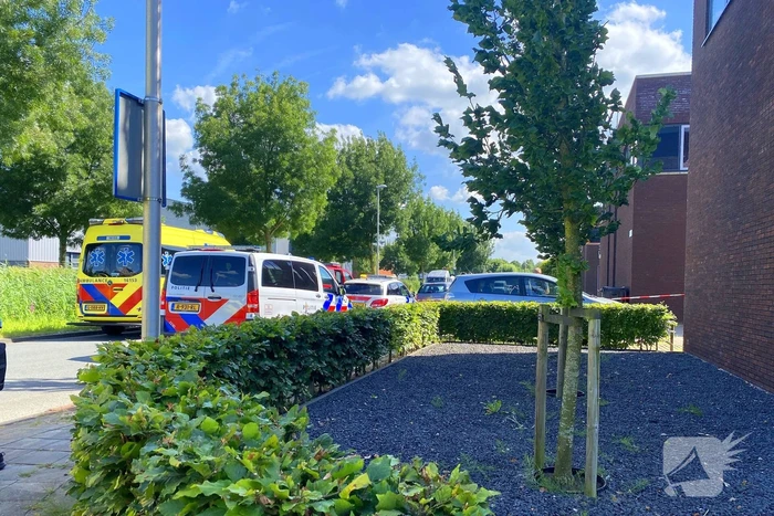 Hulpdiensten ingezet voor medisch incident in loods