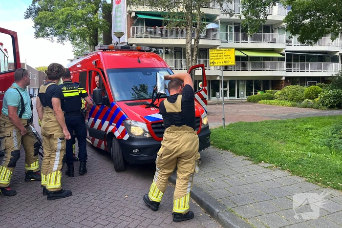 Hulpdiensten starten zoektocht in water naar vermist meisje