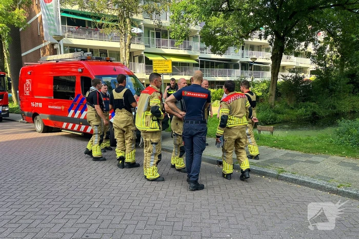 Hulpdiensten starten zoektocht in water naar vermist meisje