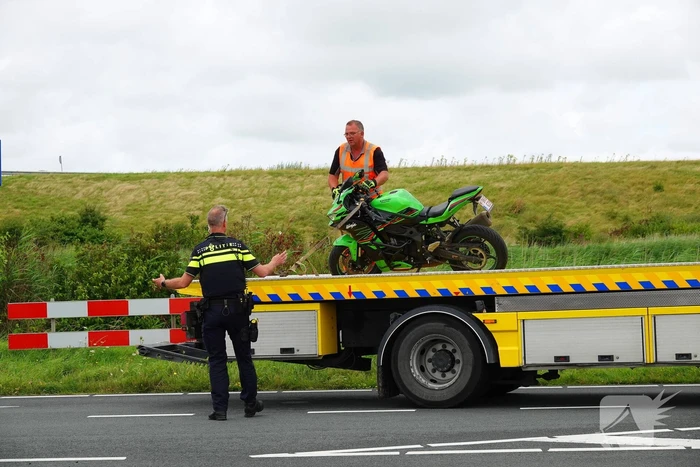 Motorrijder geschept door automobilist