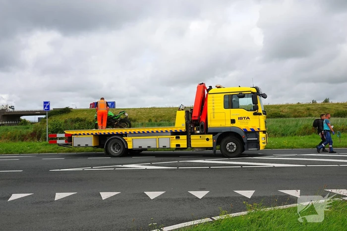 Motorrijder geschept door automobilist