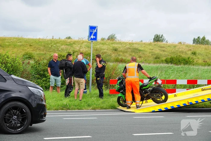 Motorrijder geschept door automobilist