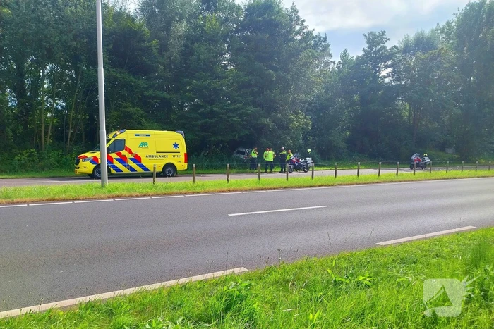Automobilist belandt in berm